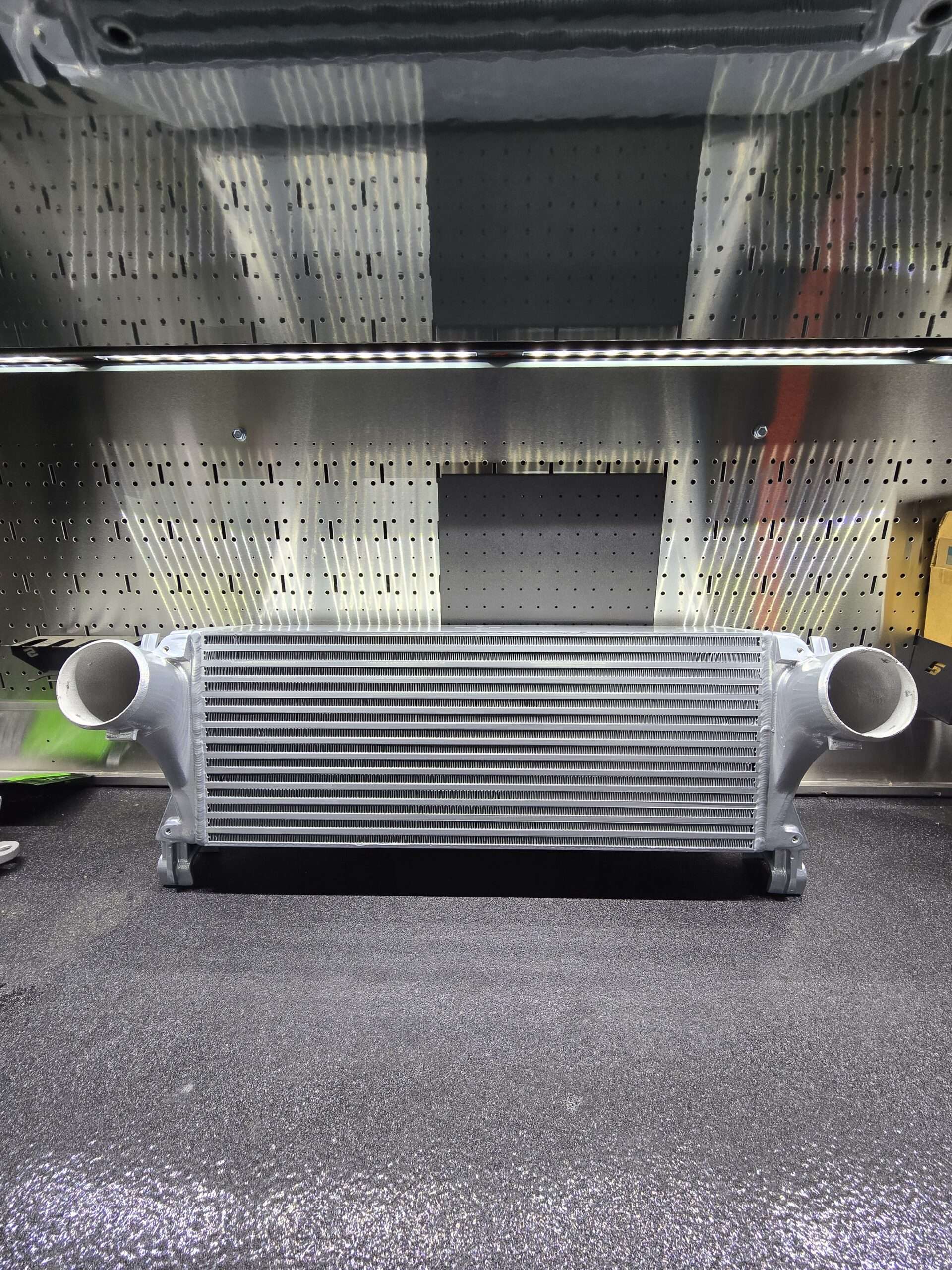 Tater Built 13-18 6.7 Cummins Drop in 3.5" Intercooler 2